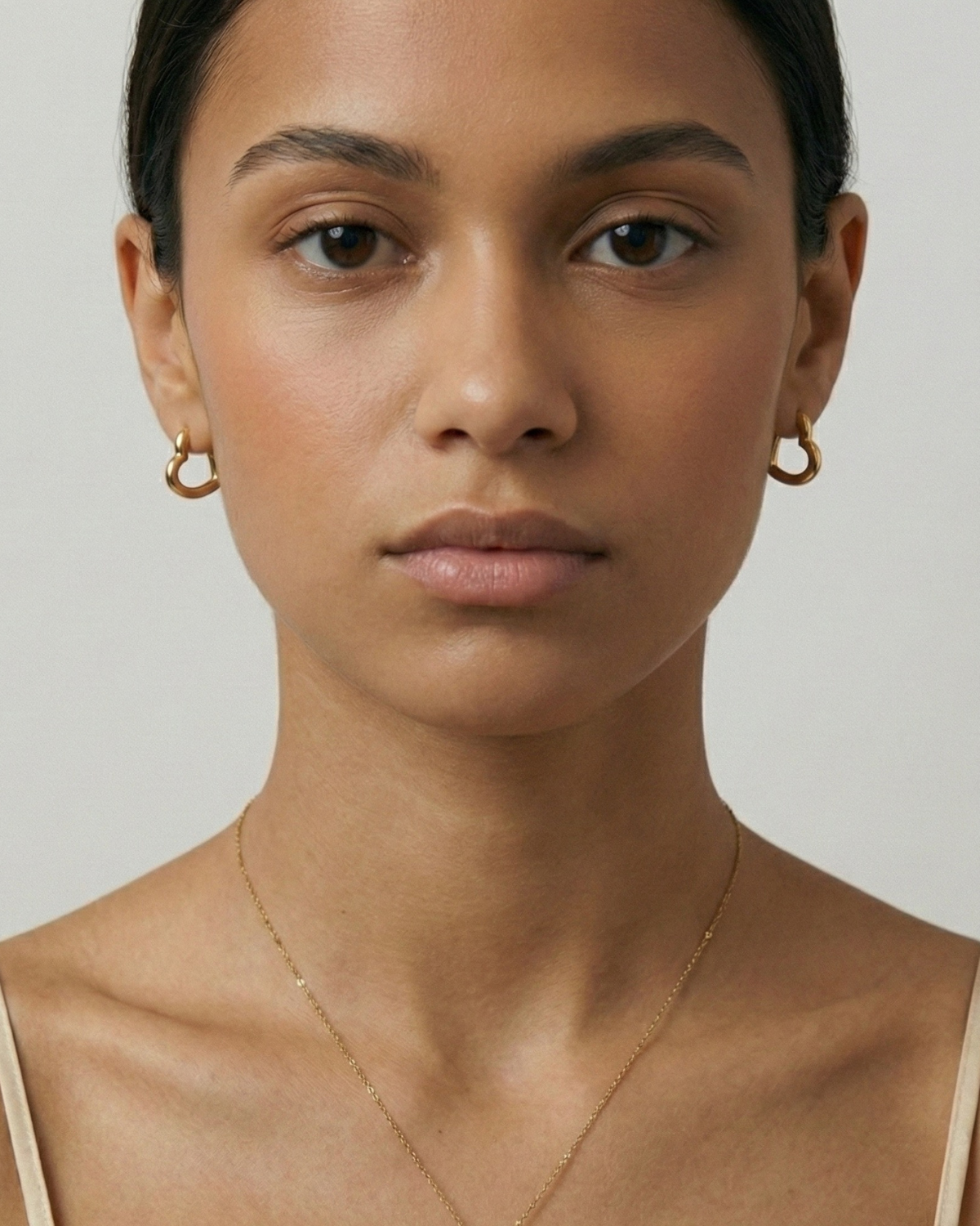 Aurazzure hear shaped earrings