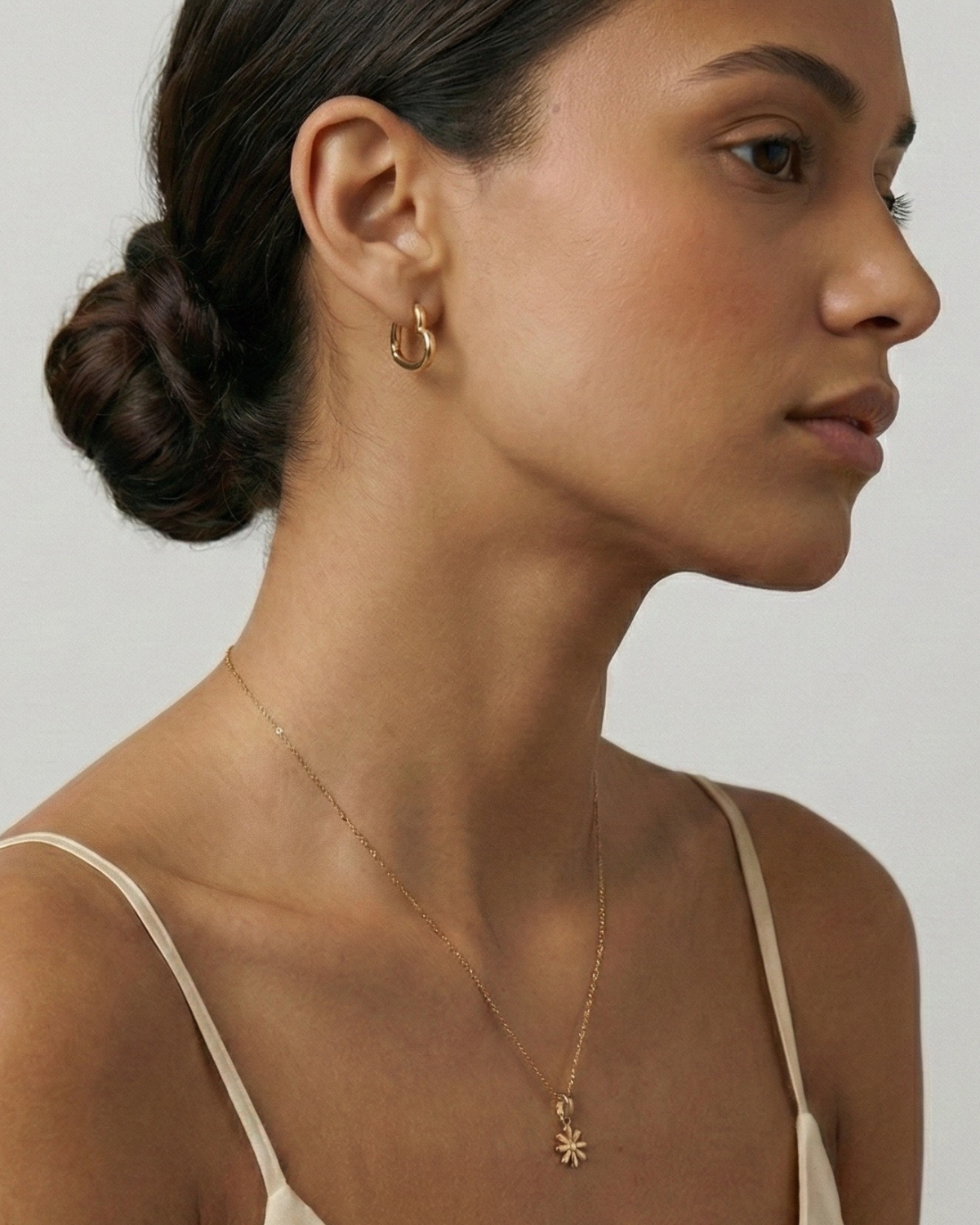 Aurazzure heart earrings