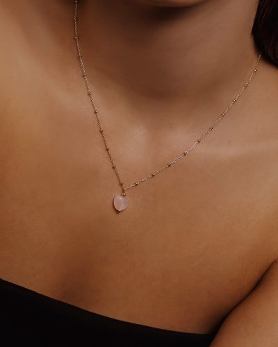 collar corazón cuarzo rosa de aurazzure